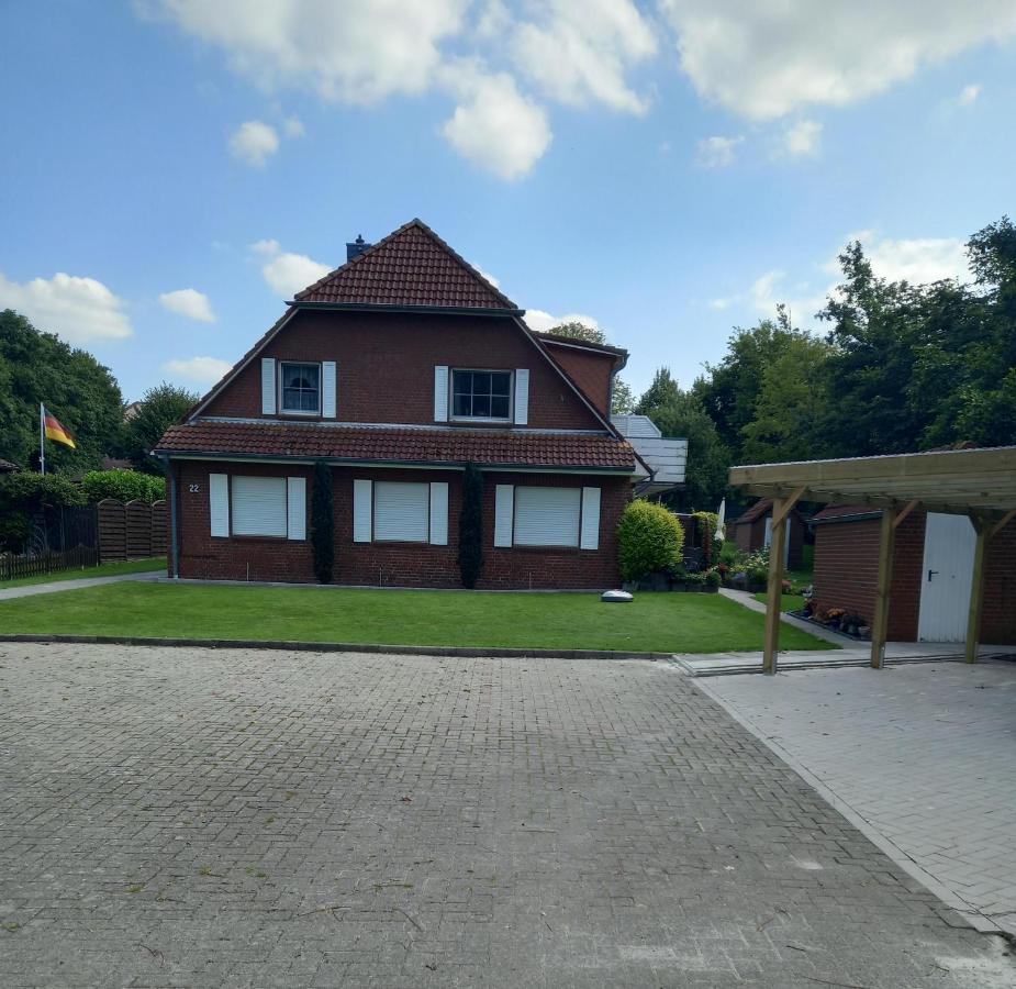 *Engels - Ferienwohnungen Krummhörn Exterior foto